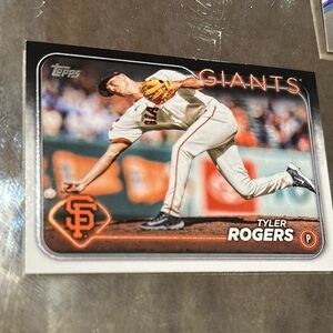 Topps Orange and Black Accents Baseball Card
